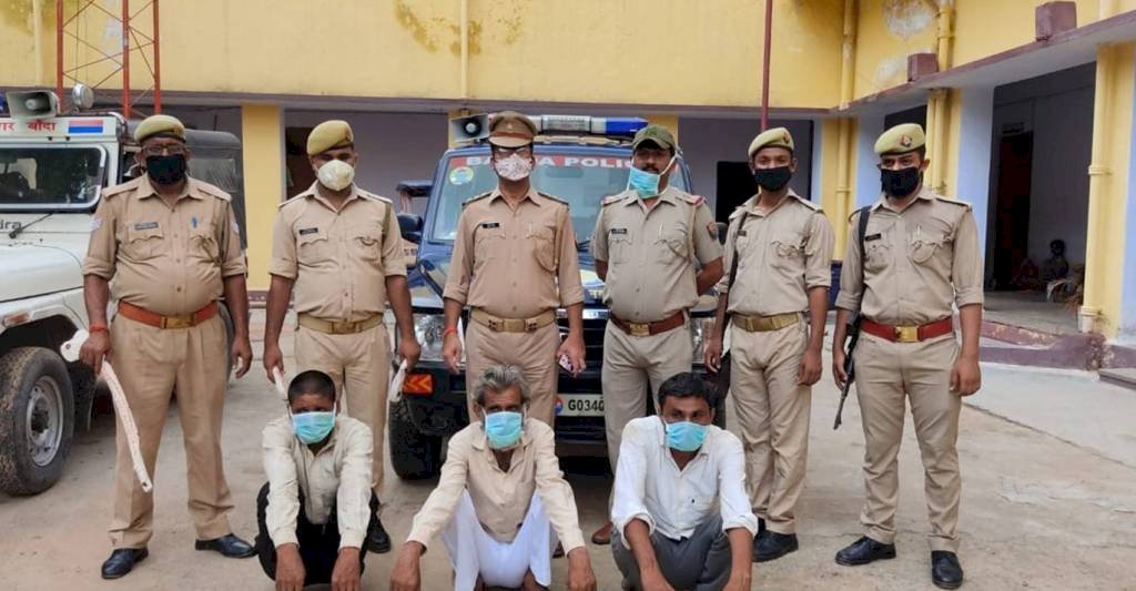 पत्नी ने प्रेमी के संग मिलकर कराई पति की हत्या, पुलिस ने पत्नी सहित चार अभियुक्तों को किया गिरफ्तार