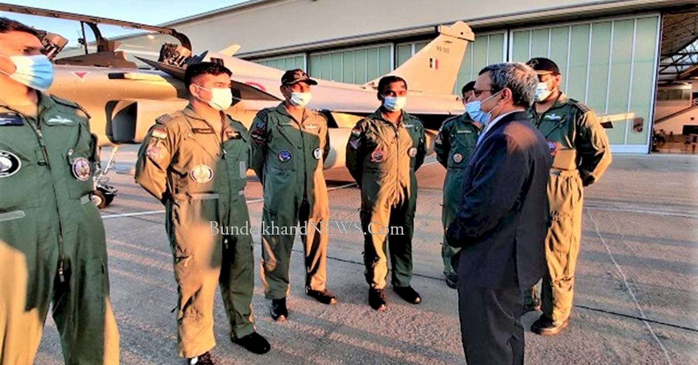 भारत आने के लिए फ्रांस से उड़े 5 राफेल, पढ़िये कहाँ कहाँ रुकेंगे