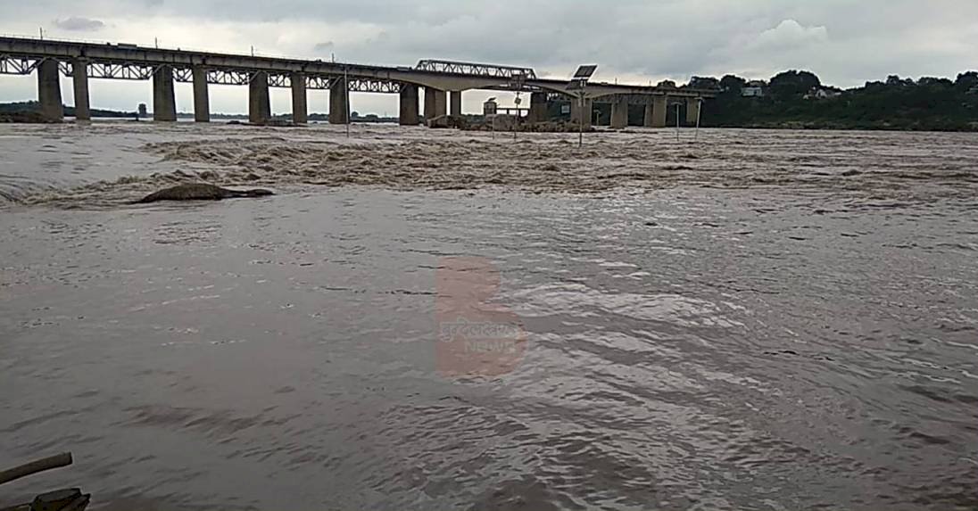 बांदा में केन और यमुना नदी का बढ़ा जलस्तर