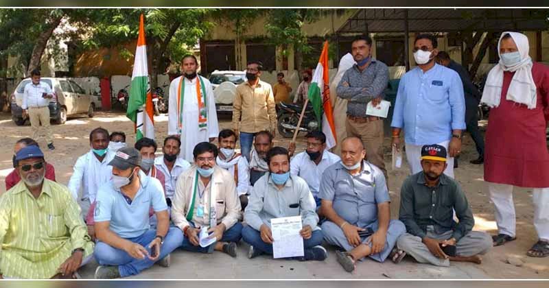 हाथरस की बेटी को न्याय दिलाने, विभिन्न संगठन सड़क पर उतरे