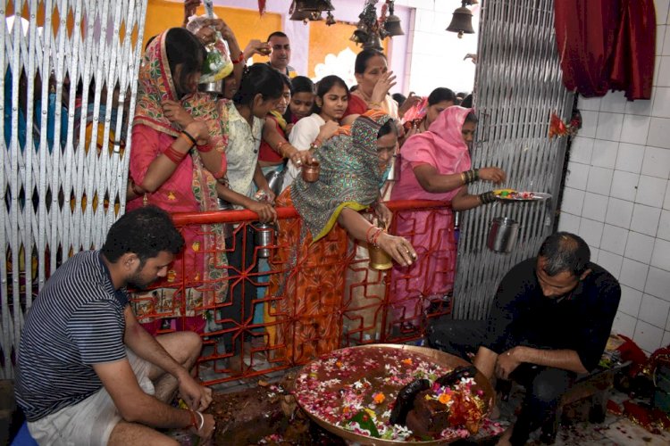 Maheshwari devi mandir banda, माहेश्वरी देवी मंदिर, बाँदा, Navratri banda