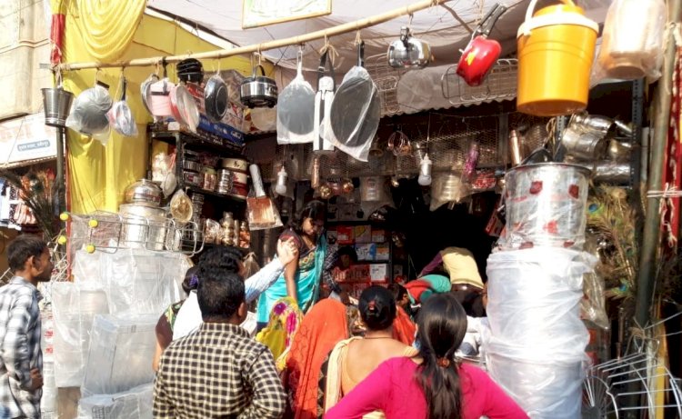 धनतेरस : कोरोना संक्रमण काल में भी सर्राफा बाजार गर्म
