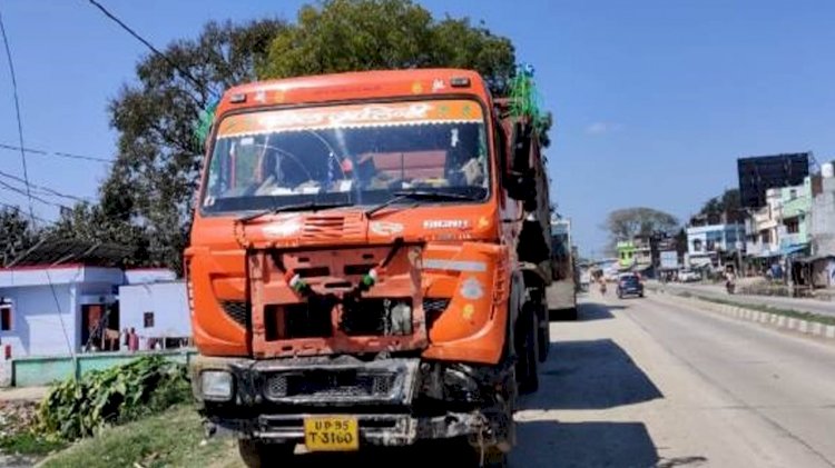 महोबा : कोचिंग जा रहे छात्रों को ट्रक ने मारी टक्कर, दो की मौत, तीन घायल