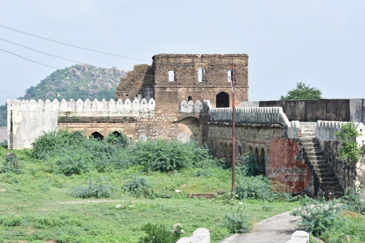 Bhuragarh Fort Banda : बाँदा के ऐतिहासिक भूरागढ़ किला का पूरा इतिहास, जानिये यहाँ