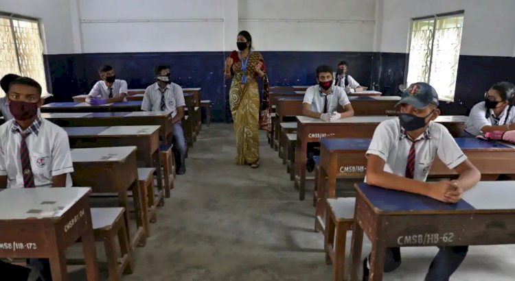 UP Schools Reopening : परिषदीय विद्यालय खोलने के लिए शासन की गाइड लाइन जारी