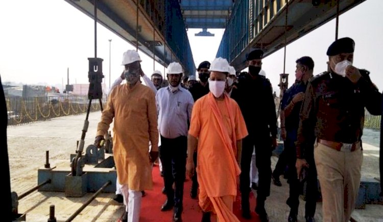 मुख्यमंत्री ने निर्माणाधीन बुंदेलखंड एक्सप्रेस-वे का जायजा लेकर शुरू किया बुंदेलखंड का दौरा