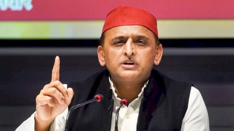 खाकी दागदार : सामूहिक दुष्कर्म पीड़िता से थाना प्रभारी ने किया दुष्कर्म, अखिलेश यादव परिजनों से मिलेंगे