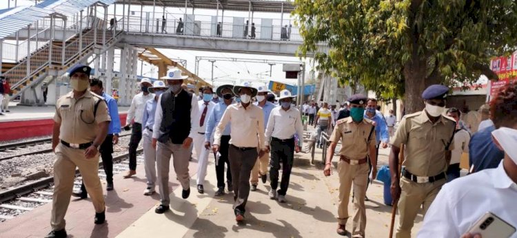 झांसी-कानपुर रेलवे ट्रैक दोहरीकरण कार्यों में मिली बड़ी लापरवाही, सीआरएस ने लगाई फटकार
