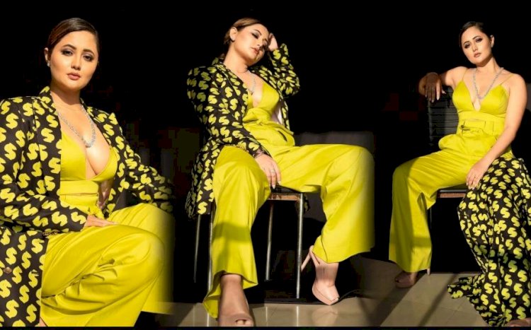 रश्मि देसाई का एक और ग्लैमरस फोटोशूट आया सामने, नए Photoshoot ने उड़ाए सबके होश