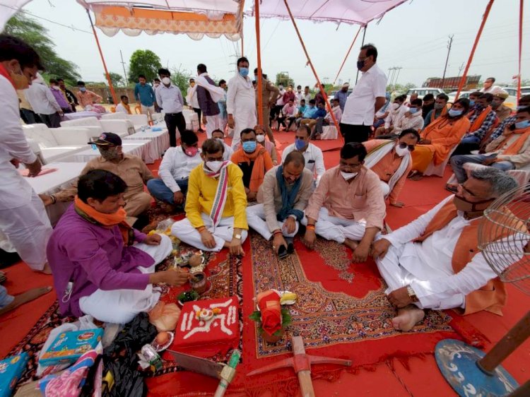 12 वर्ष से अधूरे पड़े बाईपास (रिंग रोड) का कार्य शुरू, सांसद विधायक ने किया भूमिपूजन