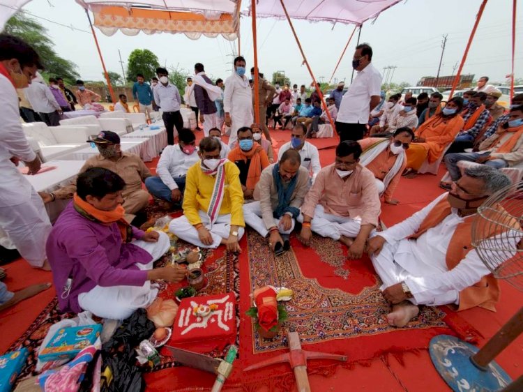 12 वर्ष से अधूरे पड़े बाईपास (रिंग रोड) का कार्य शुरू, सांसद विधायक ने किया भूमिपूजन