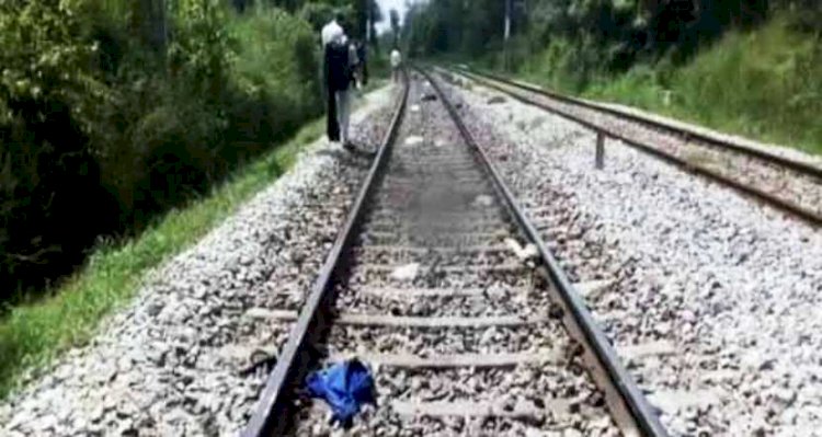 खजुराहो रेलवे ट्रैक पर अज्ञात युवक का शव मिलने से मचा हड़कंप