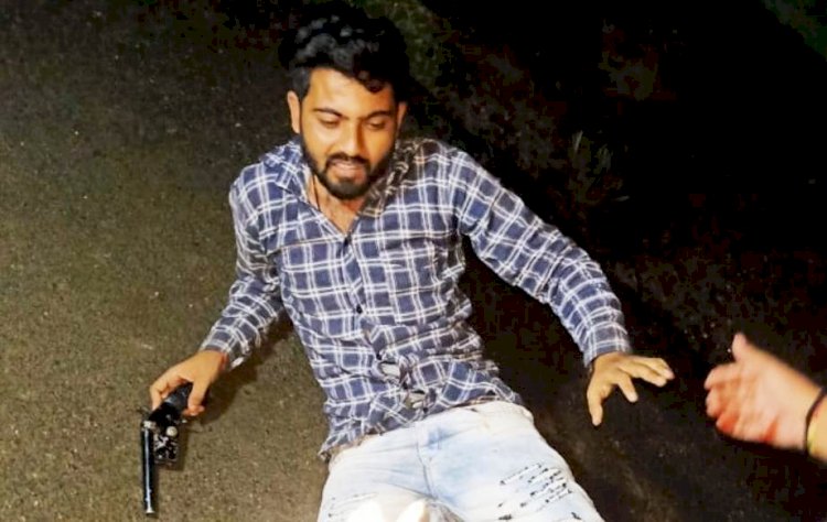 बाँदा : 50 हजार के इनामी बदमाश को पुलिस ने गोली मारकर दबोचा, कानपुर व प्रतापगढ़ पुलिस को थी तलाश