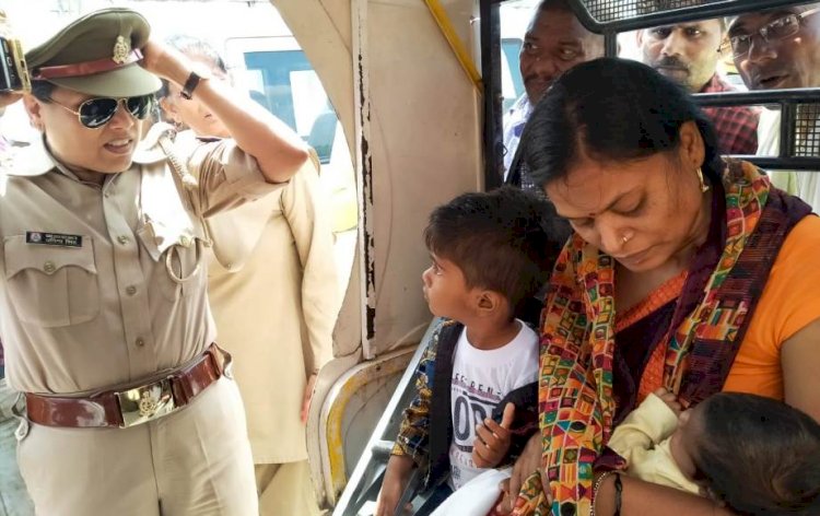 दो बच्चों को लेकर केन नदी पुल से छलांग लगाने जा रही दिव्यांग महिला को थाना प्रभारी ने बचाया