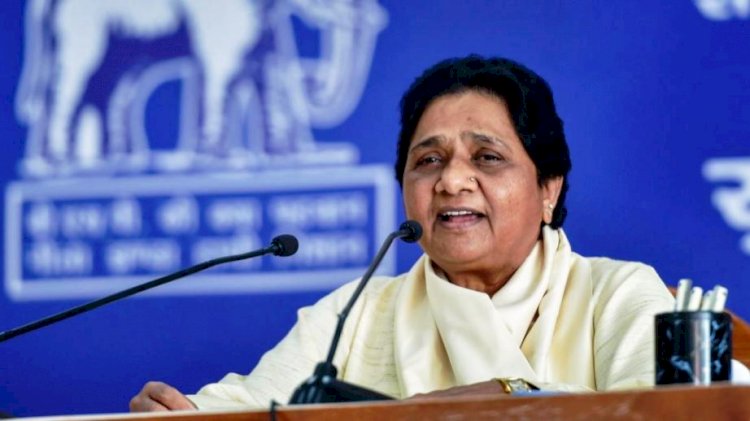 मायावती ने अपने जन्मदिन के मौके पर 53 उम्मीदवारों की पहली सूची जारीकर की