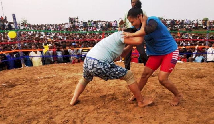गोरखपुर में महिला-पुरूष कुश्ती प्रतियोगिता में झांसी की टीम करेगी प्रतिभाग