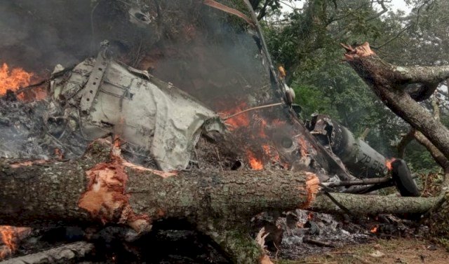 बड़ा हादसा: सीडीएस बिपिन रावत का हेलीकॉप्टर तमिलनाडु के कुन्नूर में क्रैश, 14 लोग थे सवार