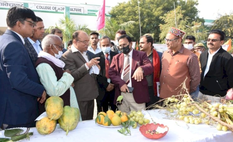 पोषण, स्वास्थ एवं आजिविका सुरक्षा के लिये फल एवं सब्जियों का महत्व - कुलपति