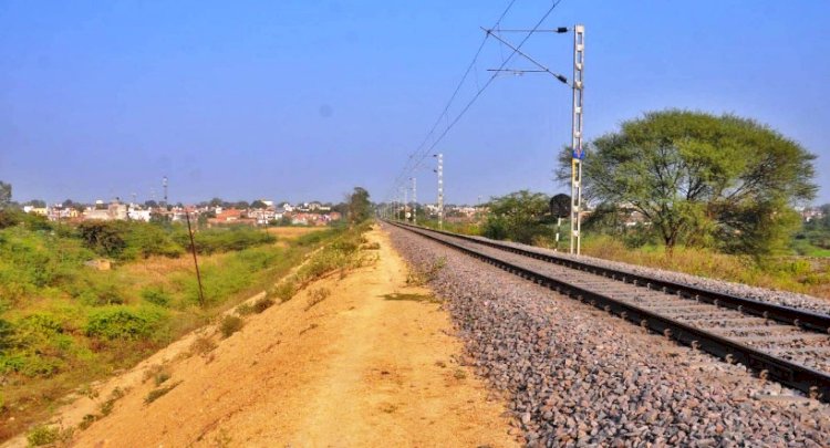 बुंदेलखंड की इन अधूरी पड़ी रेल परियोजनाओं को मिलेगी रफ्तार