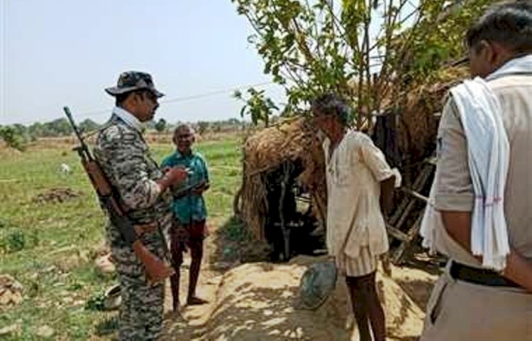 चित्रकूट : दस्यु प्रभावित क्षेत्र में तेंदूपत्ता संग्रहण का कार्य जंगलों में जारी, पुलिस का सर्चिंग अभियान