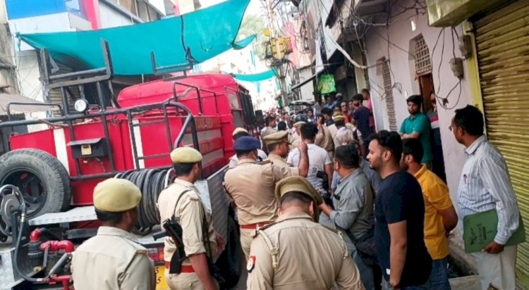 झाँसी : साड़ी की दुकान समेत मकान में लगी आग, बुजुर्ग दम्पति की जलकर मौत