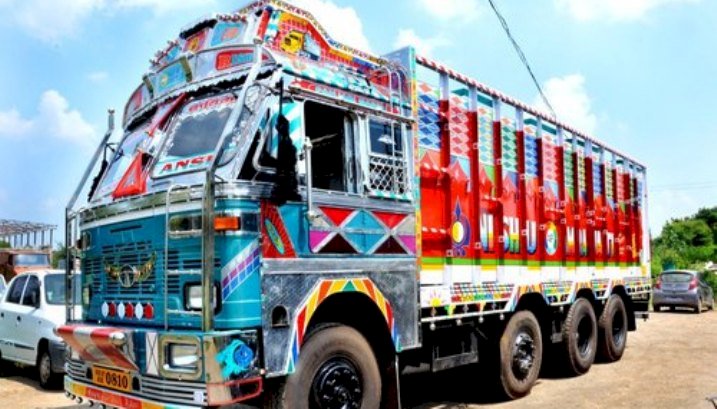 हमीरपुर में दर्दनाक हादसा : कानपुर सागर नेशनल हाइवे में ट्रक ने दो महिलाओं को रौंदा