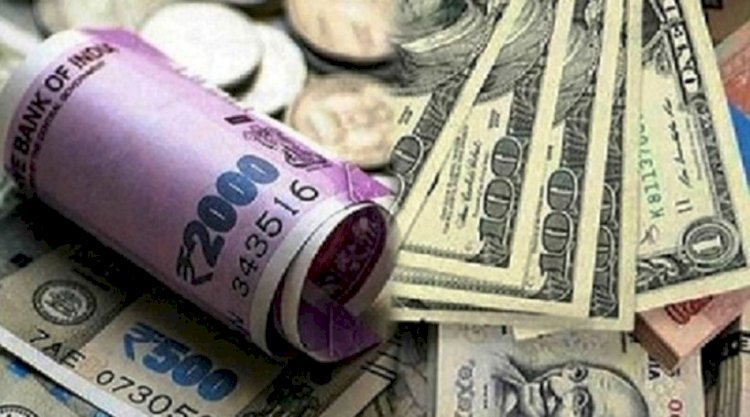 रुपये ने बनाया कमजोरी का नया रिकॉर्ड, डॉलर के मुकाबले 81.23 रुपये तक फिसली भारतीय मुद्रा