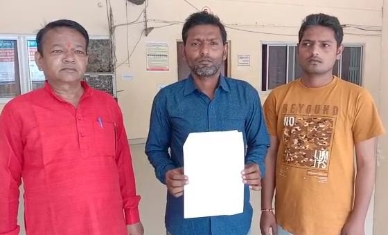 भ्रष्टाचार की खुली पोल, प्रधान पुत्र व सचिव ने सप्लायर से आधी रकम कमीशन में हड़प ली