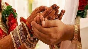 धर्म परिवर्तन कर शादी की सूचना पर, बजरंग दल कार्यकर्ताओं ने किया हंगामा