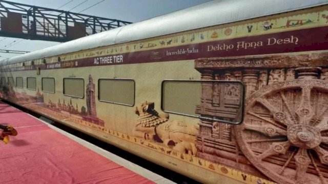 भारत गौरव स्पेशल ट्रेन से कोणार्क सूर्य मंदिर व काशी विश्वनाथ ज्योर्तिलिंग सहित अन्य धार्मिक स्थल देखने का मौका मिलेगा