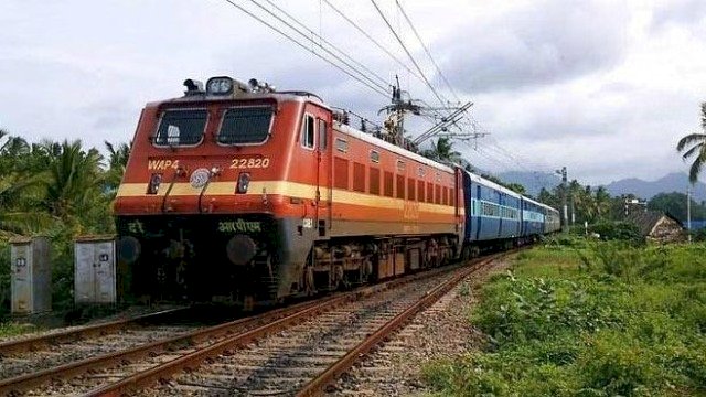 अब झांसी रेल मंडल में 110 किलोमीटर प्रति घंटे की स्पीड से दौड़ेंगी ट्रेनें