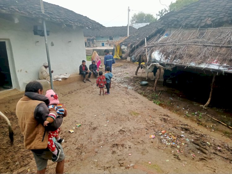 बांदाः आजादी के बाद भी इन गांवो में पैदल चलने वालों को सड़क तक नसीब नहीं