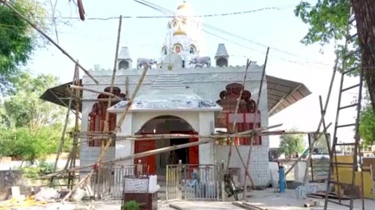 एक अनूठी प्रेम कहानीः रिटायर टीचर ने पत्नी की याद में बनवा दिया मंदिर