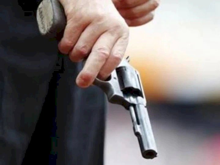 बांदाः शंकर बाजार में चली गोली मचा हडकम्प,युवक की मौत,पुलिस जांच में जुटी