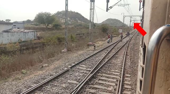 बांदा से खैरार जं के बीच रेलवे OHE लाइन टूटी, यह ट्रेनें हुई प्रभावित