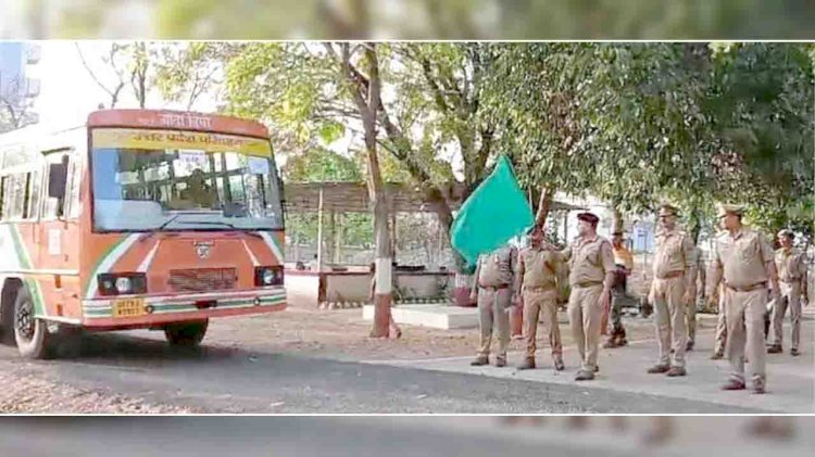 एएसपी ने पुलिस बल को हरी झण्डी दिखाकर किया रवाना